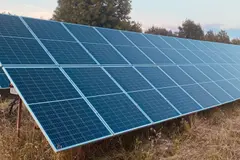 La planta fotovoltaica de Paredes de Nava: un impulso para el desarrollo rural en Palencia