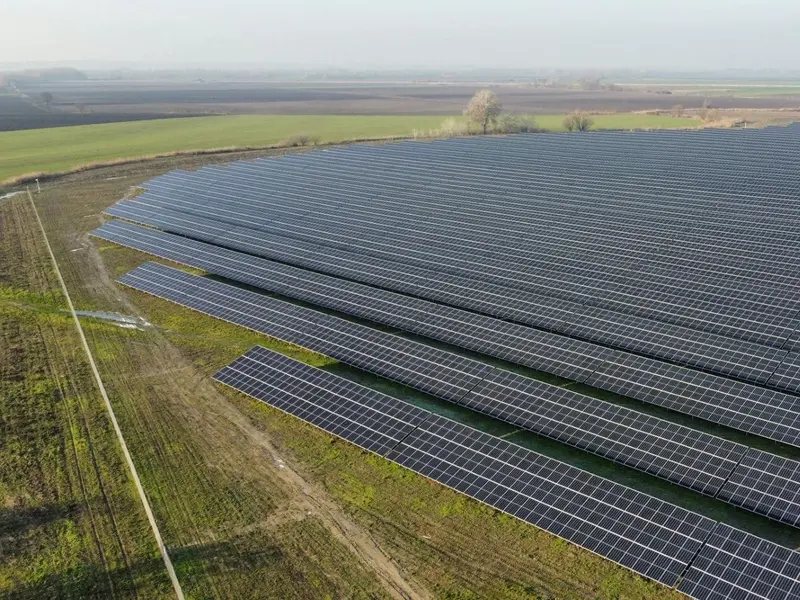 China busca estabilizar el mercado fotovoltaico ante la guerra de precios