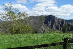 Oleiros organiza una ruta en la Serra da Enciña da Lastra el 23 de mayo