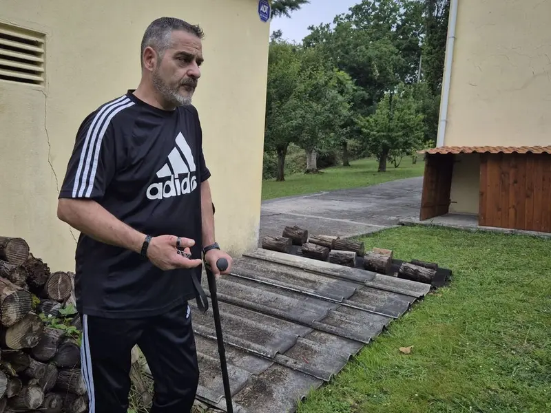 Un vecino de Arillo pide la ayuda del Concello para controlar la población de gatos