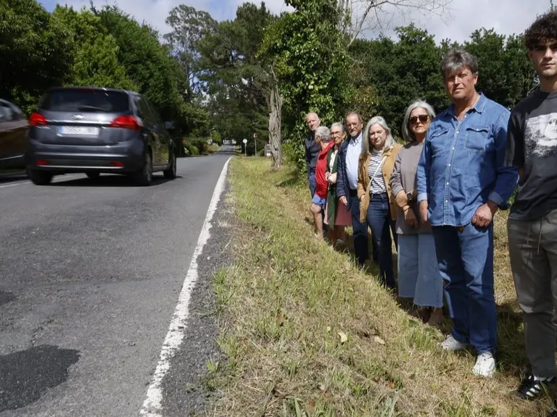 Vecinos de Oleiros reclaman servicios básicos en la calle Manuel Pardo de Andrade
