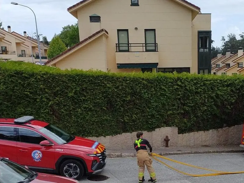 Incendio en Montrove provoca alarma en una urbanización