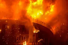 Incendios en California: más de 17,000 evacuados y varios fuegos activos