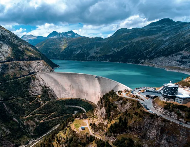 Acciona Energía transfiere 64MW hidráulicos en España a White Summit Capital