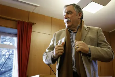 El alcalde de Oleiros rechaza el pacto de la Xunta sobre financiación de la dependencia