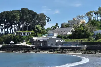 La Casa Cervigón en Oleiros, primer jardín moderno de Galicia