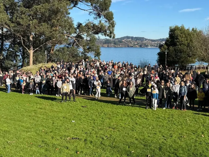 Oleiros se une en una andaina solidaria por una niña con DIPG