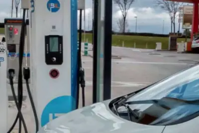 Retos de la red de recarga para coches eléctricos en España