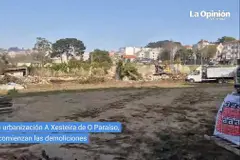 Comienzan las demoliciones para una nueva urbanización en A Xesteira, Oleiros
