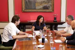 El alcalde de Oleiros defiende la creación de un área conjunta de taxis tras la controversia generada