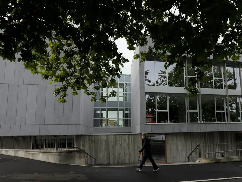 Brote de sarna en la residencia Emera de Oleiros afecta a doce personas