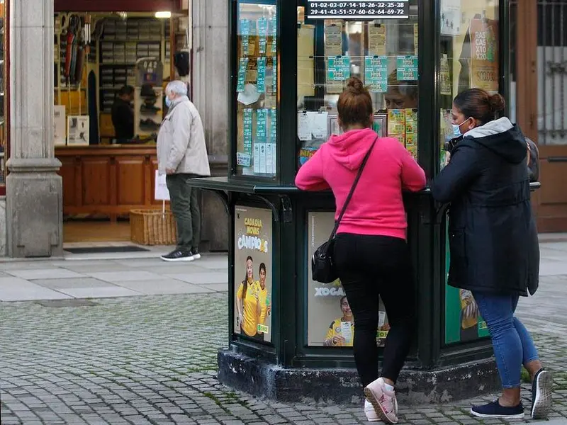 La ONCE reparte 105.000 euros en Santa Cruz, Oleiros